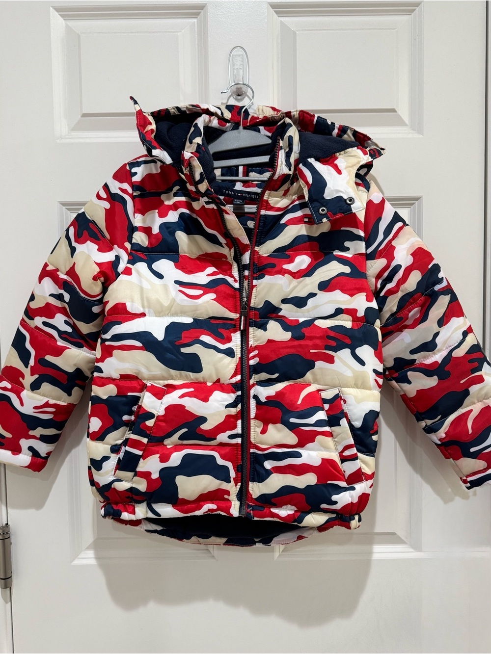 Tommy Hilfiger Boys Puffer Winter Jacket - Red, Navy & Cream Camo Size S(8)